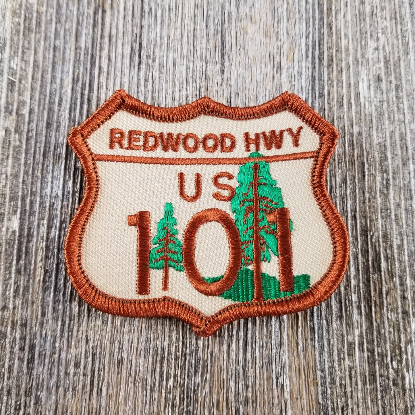 Redwood Hwy US 101 Sign Patch - Iron On California Souvenir Badge Emblem