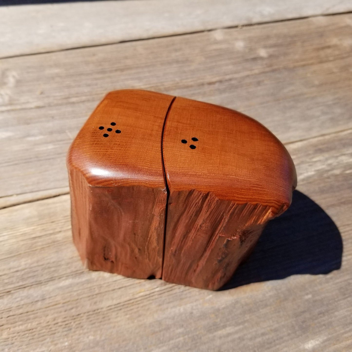 Salt and Pepper Shakers Set Rustic Wood Redwood Handmade #379 California Souvenir Holiday Gift Man Cave Cabin Lodge Decor