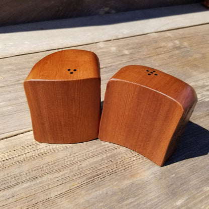 Salt and Pepper Shakers Set Rustic Wood Redwood Handmade #379 California Souvenir Holiday Gift Man Cave Cabin Lodge Decor